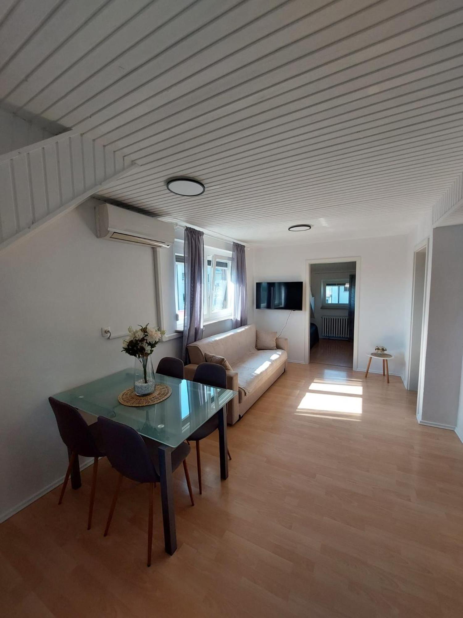 Moskriceva Apartment 류블랴나 외부 사진